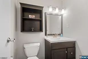 404-406 Chestnut, Newark, NJ 07105 - Photo 9