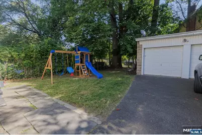 54 Linwood Place, East Orange, NJ 07017 - Photo 13