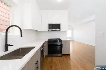 67 Virginia Avenue 2 #2, Jersey City, NJ 07304 - Photo 17