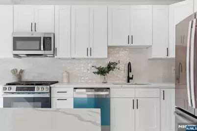 157 Demott Avenue, Clifton, NJ 07011 - Photo 23