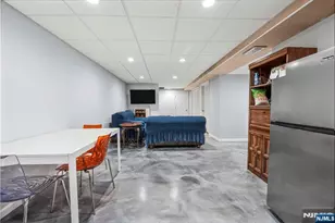 17-21 Barnard Pl, Elizabeth, NJ 07208 - Photo 25