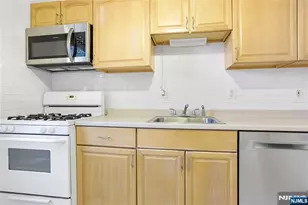 2320 Linwood Ave 4B, Fort Lee, NJ 07024 - Photo 17