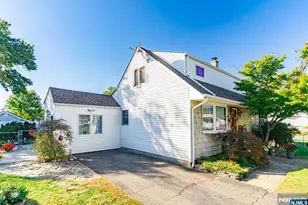 8 Lynn Blvd, Hazlet Township, NJ 07730 - Photo 3