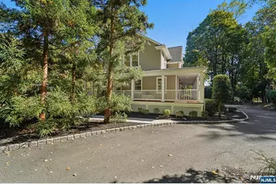 24 Scott Court, Allendale, NJ 07401 - Photo 3