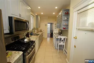 710 Hillside Ave, Cliffside Park, NJ 07010 - Photo 11