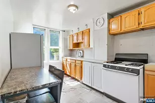 302 Forest Ave, Englewood, NJ 07631 - Photo 7