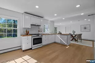 29 Thackeray Rd, Oakland, NJ 07436 - Photo 13