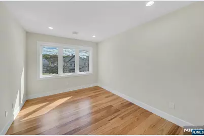 25A Pulaski Avenue, Wallington, NJ 07057 - Photo 15