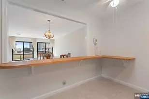 300 Gorge Road 25, Cliffside Park, NJ 07010 - Photo 5