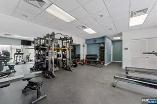 300 Gorge Road 25, Cliffside Park, NJ 07010 - Photo 31