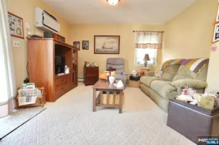 335 Montclair Ave, Newark, NJ 07104 - Photo 13