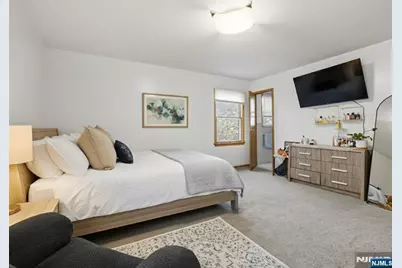 60 Garden Avenue, Woodland Park, NJ 07424 - Photo 11