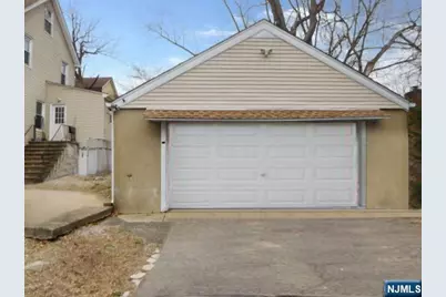 83 E Forest Avenue, Teaneck Township, NJ 07666 - Photo 3