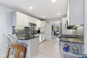 358 French Ct, Teaneck Township, NJ 07666 - Photo 15