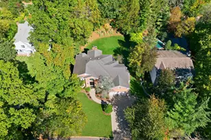 109 Stonehurst Dr, Tenafly, NJ 07670 - Photo 37