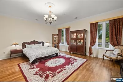 61 Overlook Drive, Woodcliff Lake, NJ 07677 - Photo 21