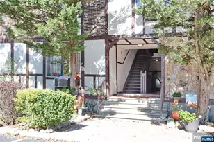 2009 Hawthorne Ln, Mahwah, NJ 07430 - Photo 3