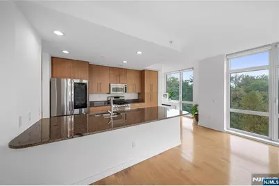800 12th Street 302 #302, Palisades Park, NJ 07650 - Photo 5