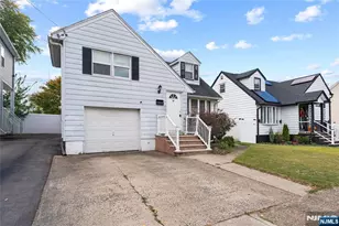 87 Pompton Ave, Woodland Park, NJ 07424 - Photo 3