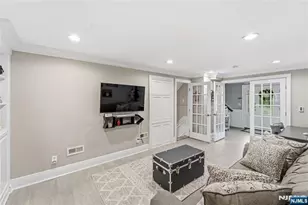 854 Cambridge Rd, River Vale Township, NJ 07675 - Photo 5