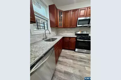 811 13th Street, Newark, NJ 07108 - Photo 3