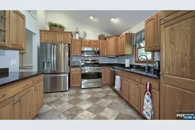 21 Cardinal Drive, Oakland, NJ 07436 - Photo 5
