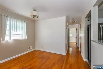 95 N 16th Street, Prospect Park, NJ 07508 - Photo 15