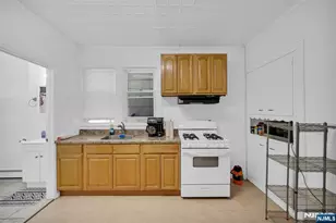 87 Highland St, Paterson, NJ 07524 - Photo 11