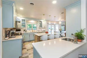 7 Herbst Rd, Old Tappan, NJ 07675 - Photo 5