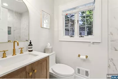 235 N Franklin Turnpike, Ho Ho Kus, NJ 07423 - Photo 25