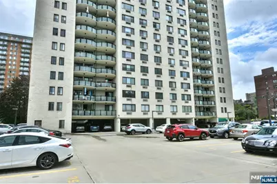 125 Prospect Avenue 3 J #3 J, Hackensack, NJ 07601 - Photo 25