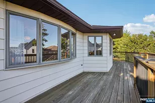 8 Cambridge Rd, Totowa, NJ 07512 - Photo 27