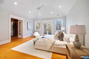 613 Knollwood Rd, Franklin Lakes, NJ 07417 - Photo 17