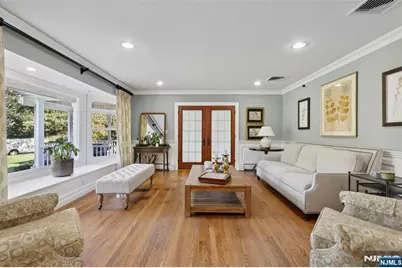 5 Academy Road, Ho Ho Kus, NJ 07423 - Photo 11