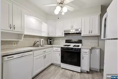 38 Lowe Avenue, Fair Lawn, NJ 07410 - Photo 11