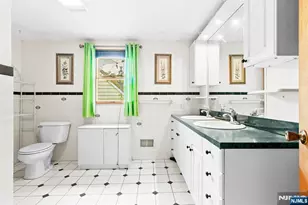 31-12 Rosalie St, Fair Lawn, NJ 07410 - Photo 27