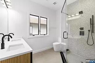 476 Lincoln Ave 2, Cliffside Park, NJ 07010 - Photo 19