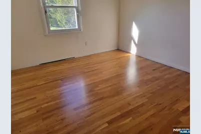 780 Hilton Place, Paramus, NJ 07652 - Photo 13