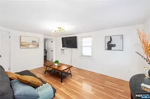 7 Calumet St, Newark, NJ 07105 - Photo 9