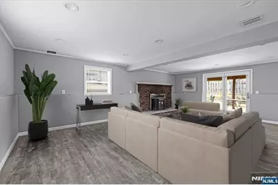 145 Schwarz Boulevard, Jefferson Township, NJ 07849 - Photo 3