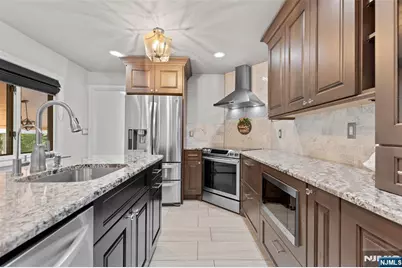 28 Minnehaha Boulevard, Oakland, NJ 07436 - Photo 7