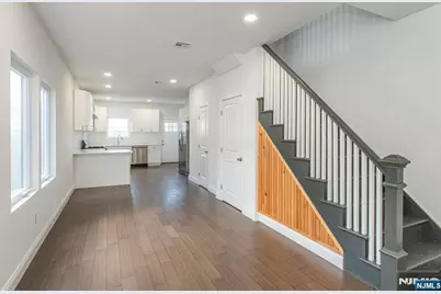 210 Nunda Avenue, Jersey City, NJ 07306 - Photo 25