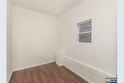 210 Nunda Avenue, Jersey City, NJ 07306 - Photo 33