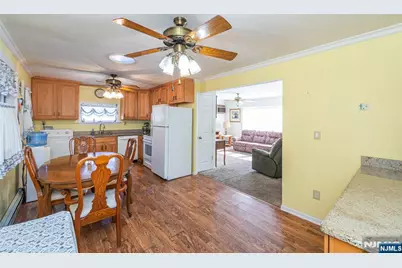 203 Dawes Highway, Pompton Lakes, NJ 07442 - Photo 17