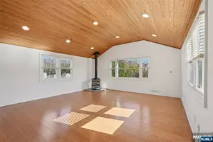 6 Arrow Dr, Livingston, NJ 07039 - Photo 5