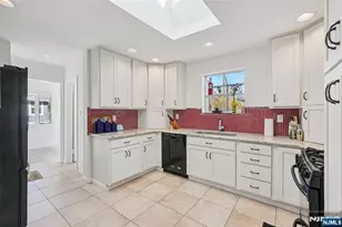 6 Arrow Dr, Livingston, NJ 07039 - Photo 7