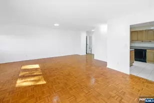 1111 River Road H18, Edgewater, NJ 07020 - Photo 3