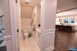 362 Harrison St, Paramus, NJ 07652 - Photo 21