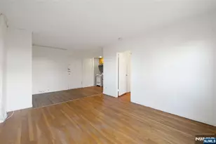 501 Linwood Dr 2H, Fort Lee, NJ 07024 - Photo 11