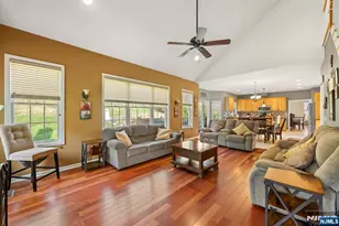 107 Hamilton Trail, Totowa, NJ 07512 - Photo 11